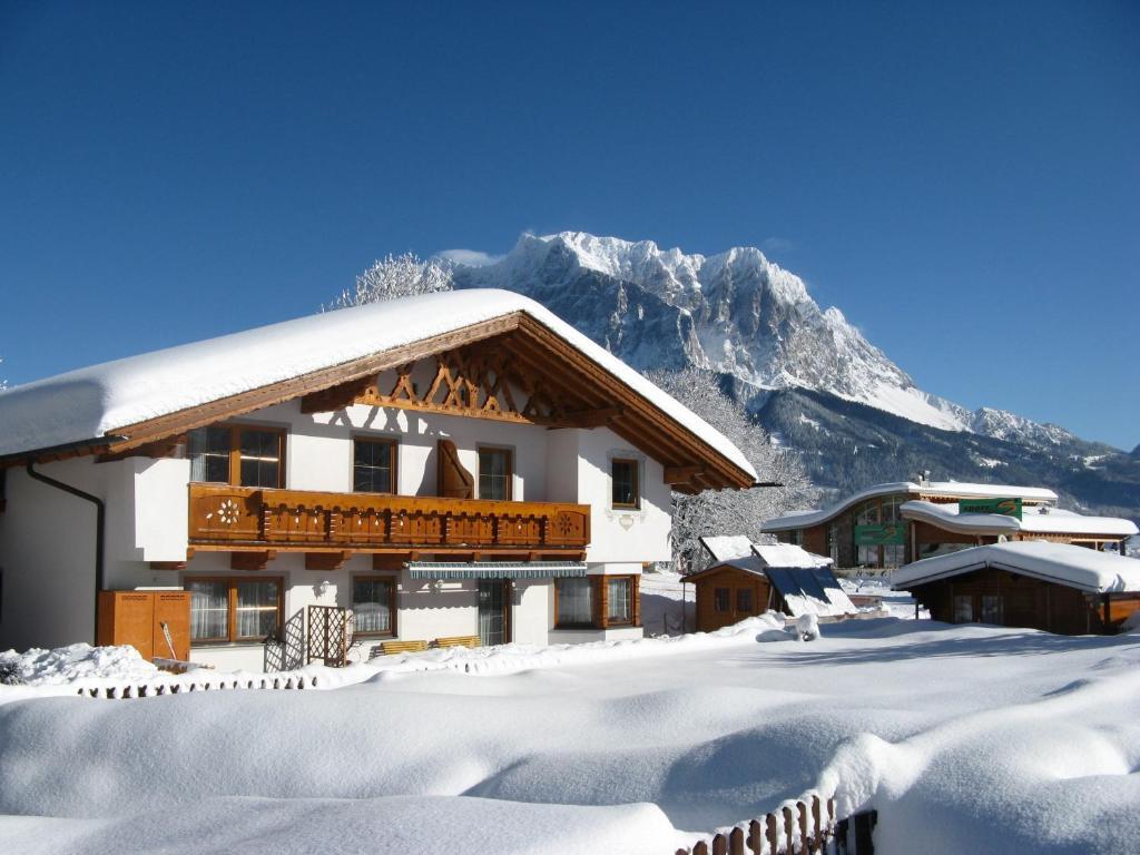 Appartements Schneezauber Lermoos Bagian luar foto