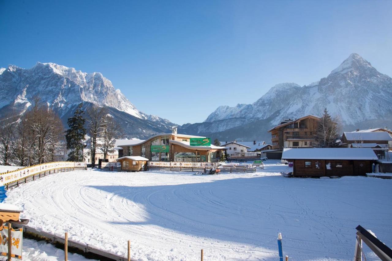 Appartements Schneezauber Lermoos Bagian luar foto